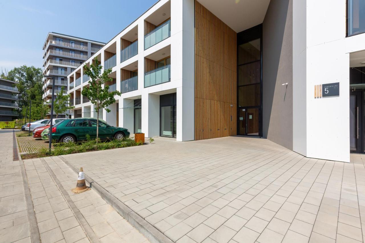 Elegancki Z Parkingiem By Renters Appartamento *